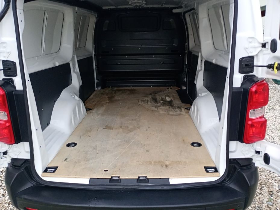 Opel Vivaro Peugeot Toyota 2.0 CDTI 140 koni