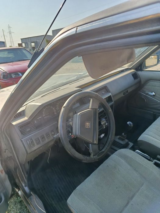 Продам фары NISSAN Bluebird U11