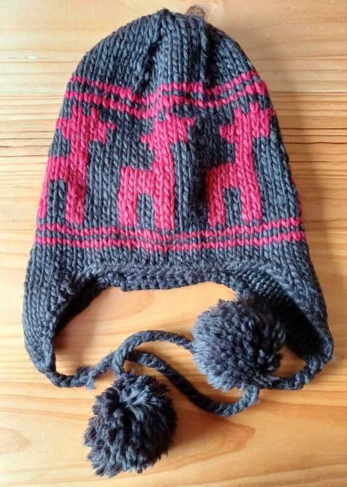 Gorro com pompons