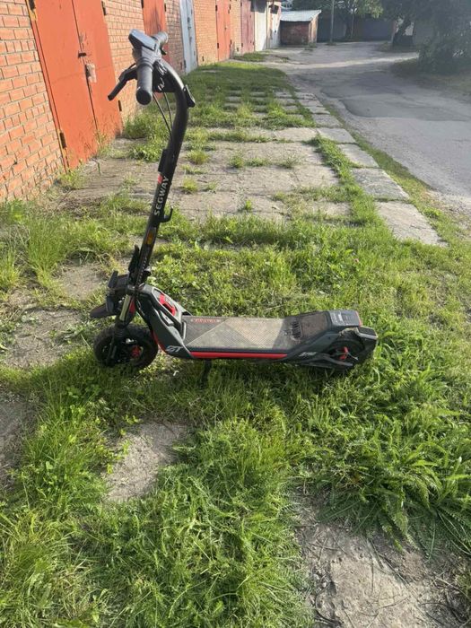 Електросамокат Segway Ninebot ZT3 Pro E