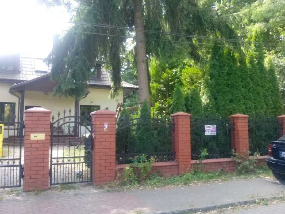 Przestronny dom w Zalesiu Dolnym- zielona okolica pod Warszawą