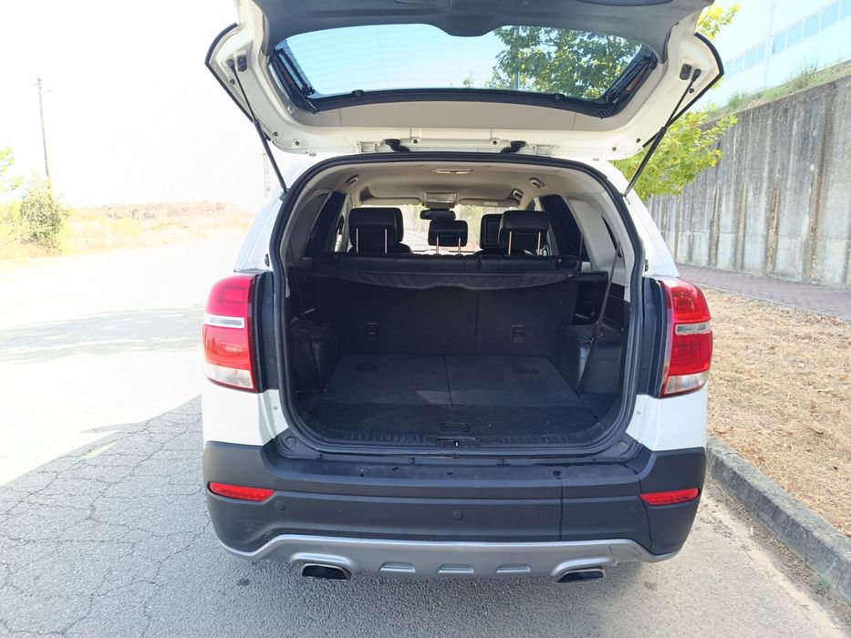 Chevrolet Captiva foto 2