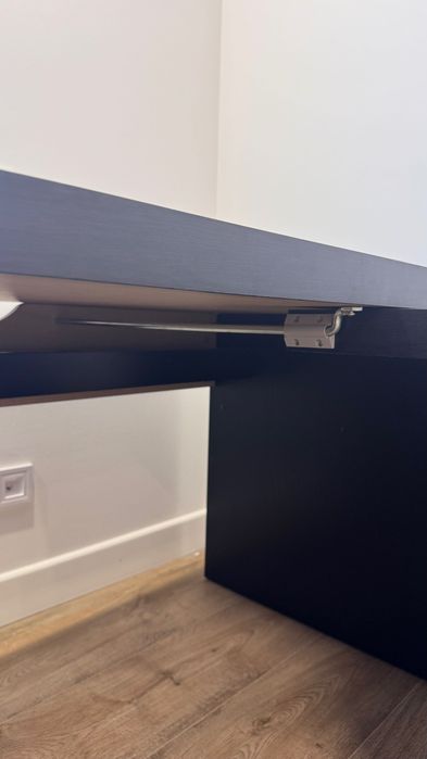 Стіл письмовий з висувною панеллю та тумбою IKEA MALM ідеальний стан