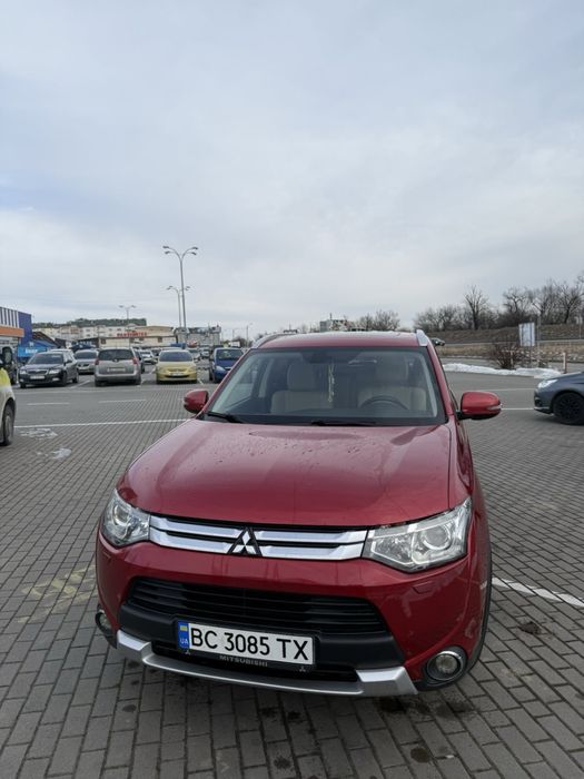 Автомомвль Mitsubishi