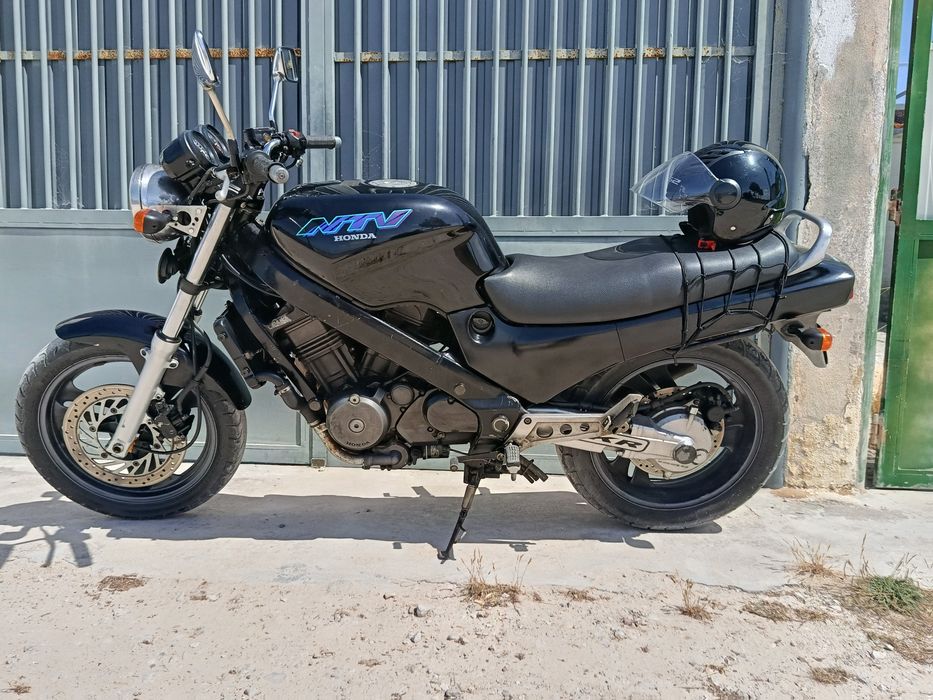 Moto Honda NTV 650