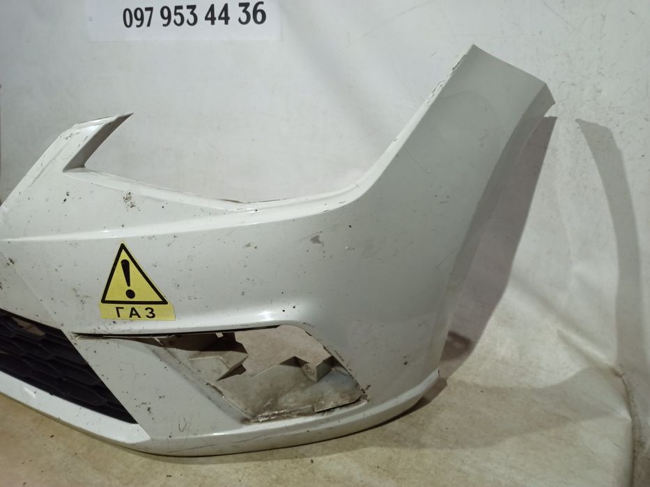 Бампер передній Seat Ibiza оригінал