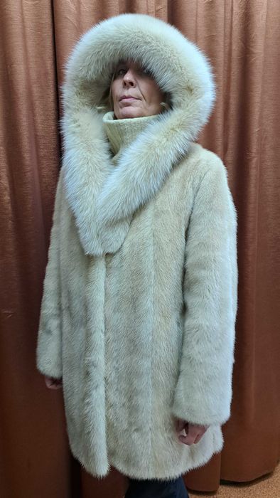 Futro z norek (kolor szampański)