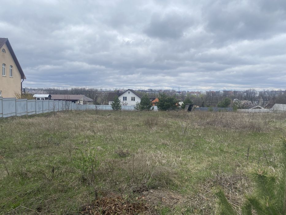 Продам ділянку 14 соток, будівництво с.Хотів