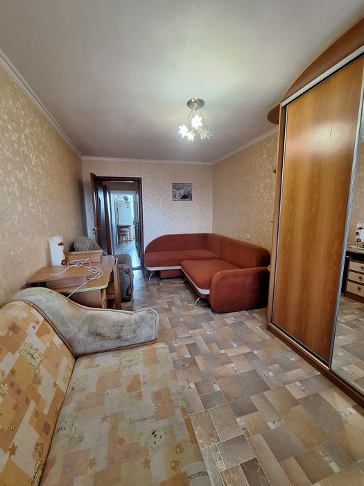 Продаємо 1 кімнатну квартиру  вул. Шкільна