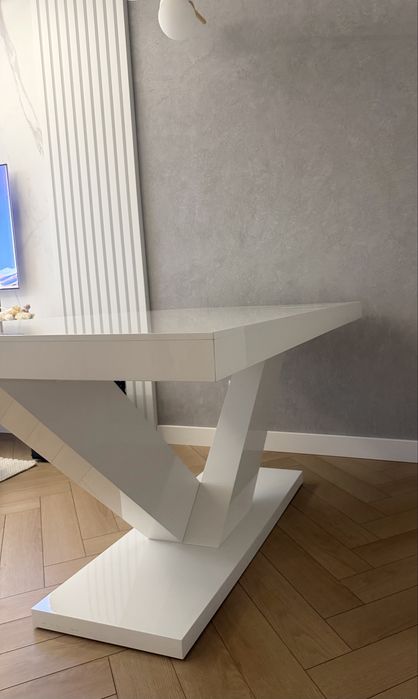 Stół rozkładany biały