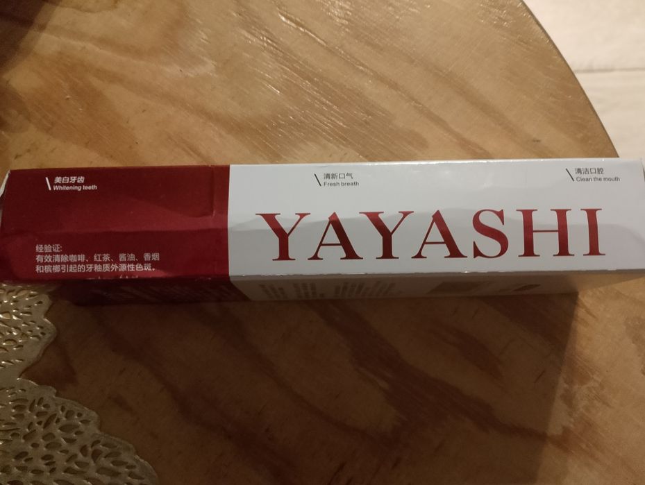 Pasta do zębów wybielająca Yayashi