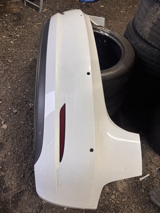 Бампер задній Tesla Model 3 білий