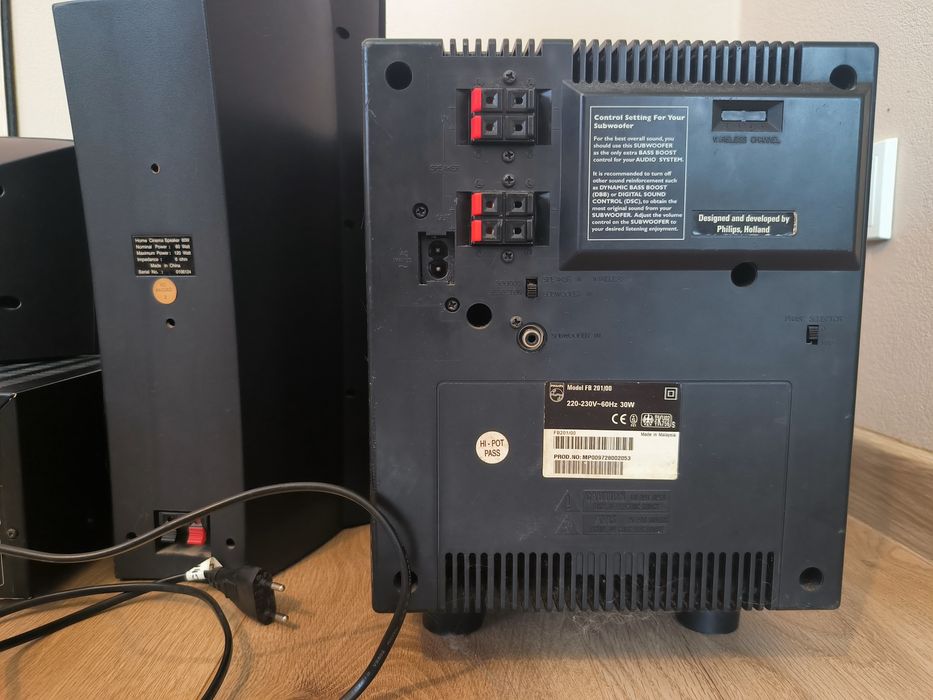Zestaw amplitunera kina domowego 5.1 Philips fr740/00