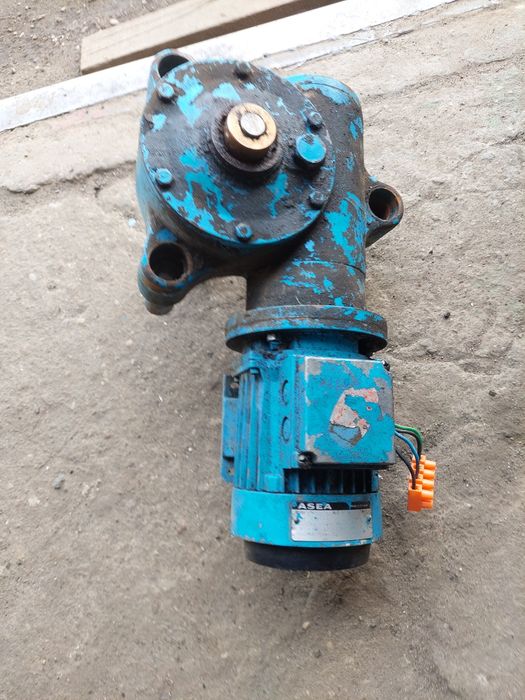 Sprzedam motoreduktor