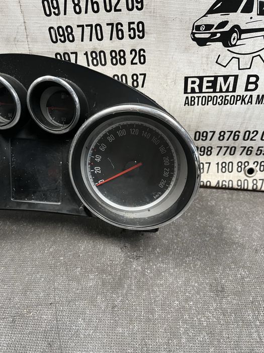 Приборка Opel Zafira C 2.0 CDTI