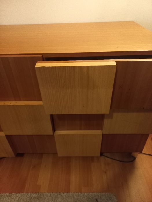 Armário de sala em madeira