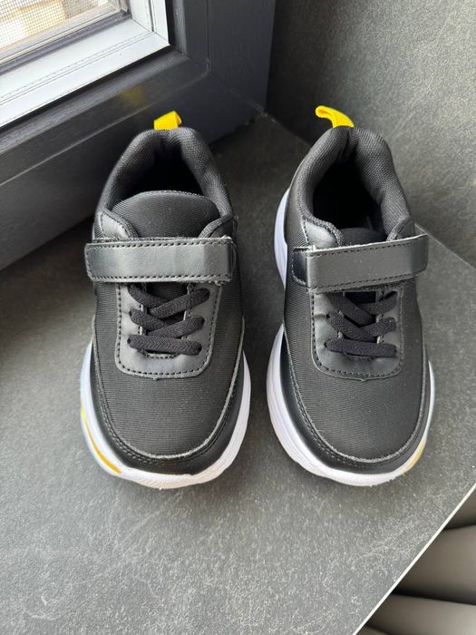 Кросівки кеди для хлопчика Sinsay Batman весна літо