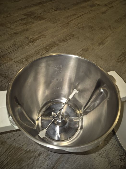 Yammi 2XL incompleta