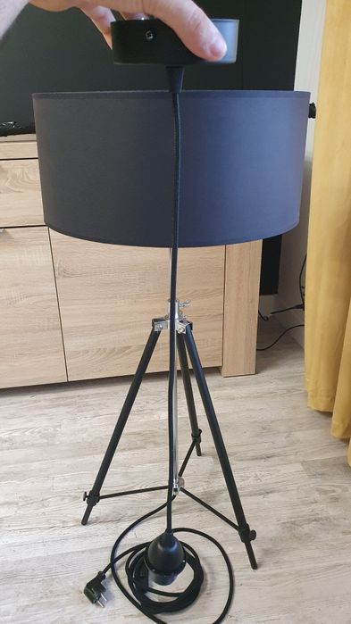 Sprzedam mało używaną lampe stojaca 2w1