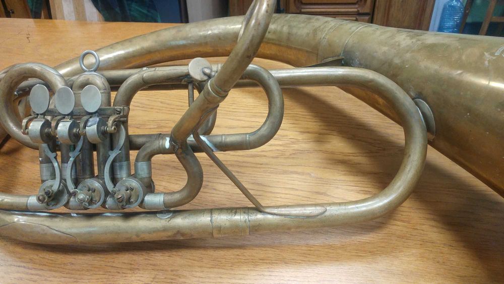 Tuba helikon Es (intrument dęty blaszany) Kamieńsk • OLX.pl