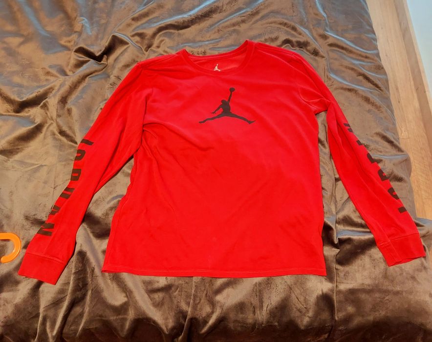 Czerwona koszulka z długim rekawem Jordan