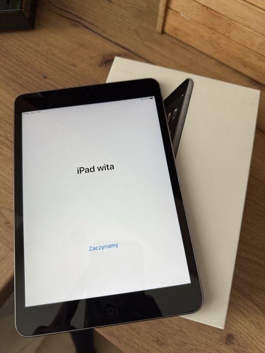 Apple iPad Mini 2 WiFi 16GB Space Gray Stan idealny!! Gratis