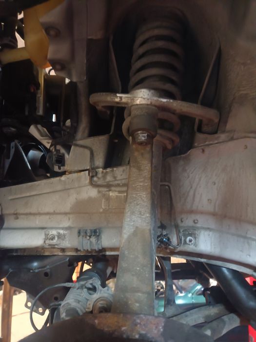 Цапфа Ричаг Кулак Mersedes ML W164