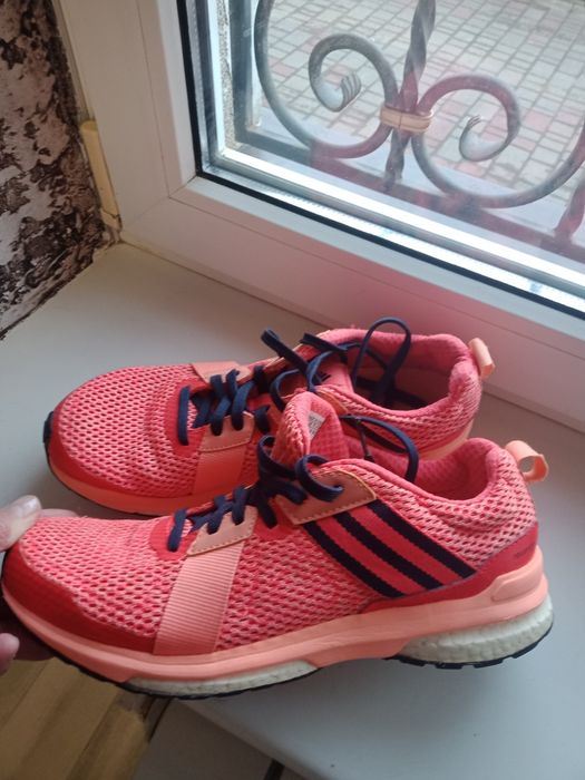 Кросівки Adidas 40 р, оригінал