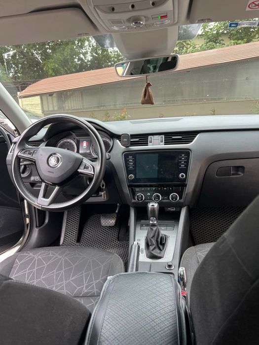 Продам авто skoda octavia 2018
