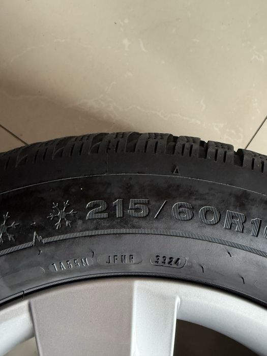 Диски оригінал Skoda Superb r16/5/112 шини зимові 215/60/16 Dunlop