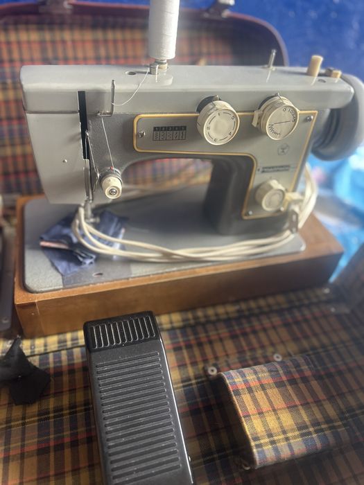 Швейная машинка Подольск142