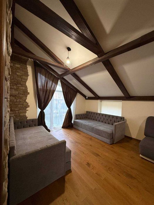 Продам добротний будинок на Агропереробці, з гаражем і ділянкою!