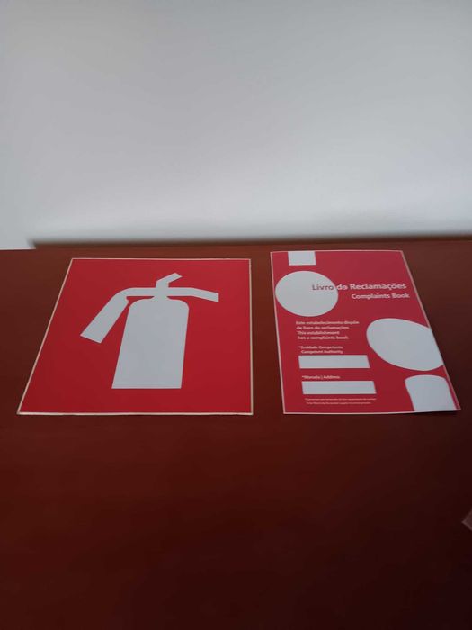 Chapas diversas em vinil ou fotoluminescente a preços diversos