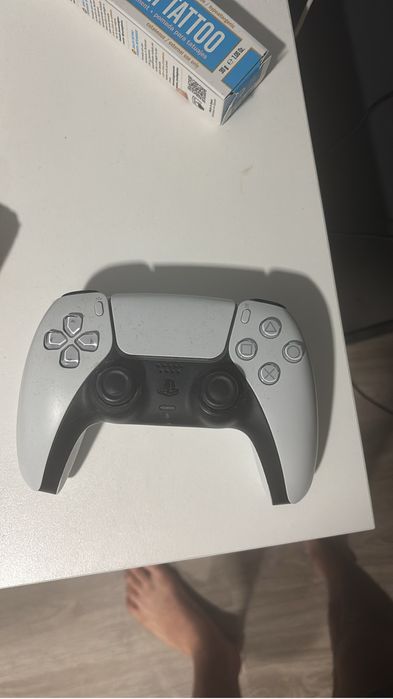 Vendo PS5 e comando usado