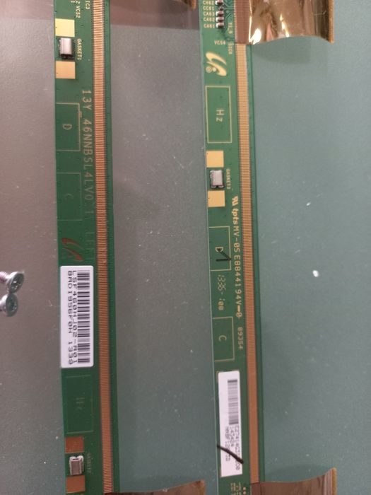 Peças de TV Samsung de 42 ate 55   parafusos