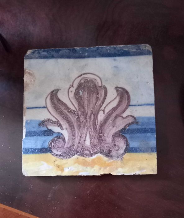 Conjunto de azulejos antigos