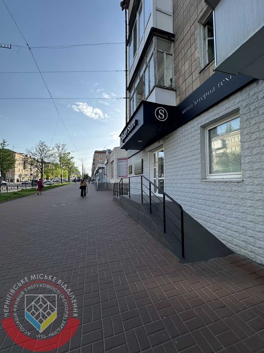 RLT V01 Оренда комерційного фасадного приміщення пр. Перемоги, Центр