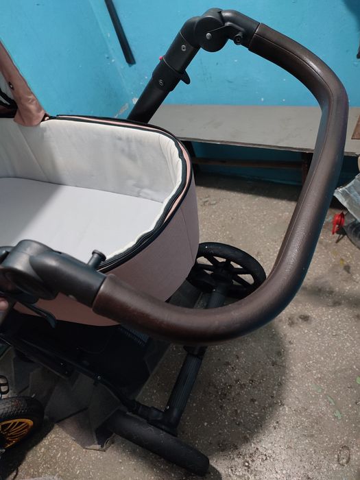 Універсальна коляска 2 в 1 Roan Bass Next