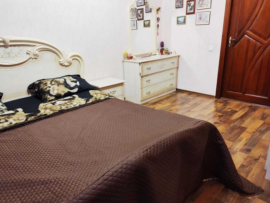 (3) Продам 3-кімнатну квартиру на Замості 0925