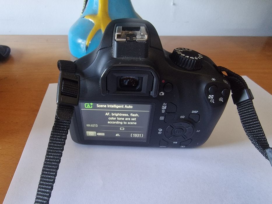 Canon Eos 4000D (corpo)