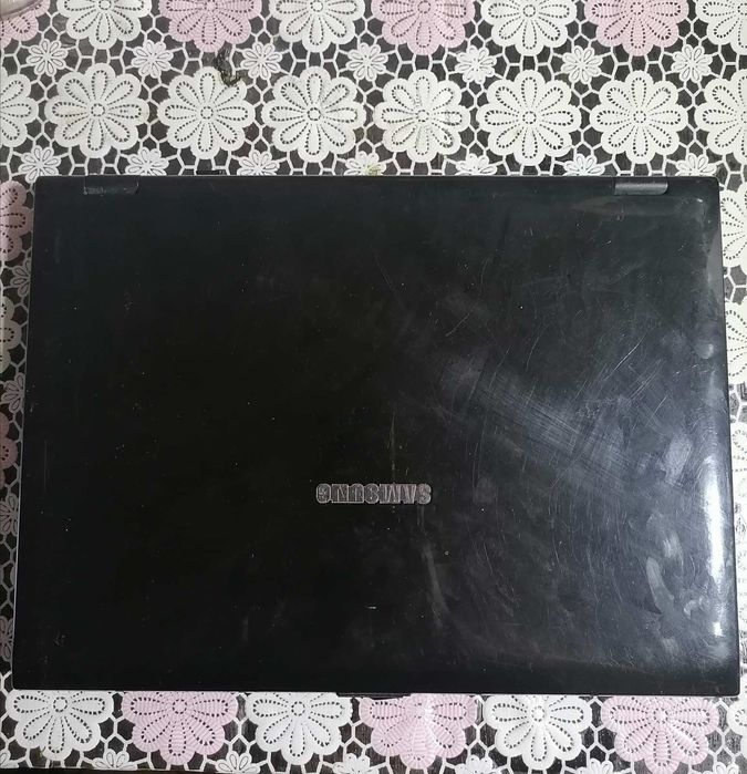НоуТбук на запчасти  Samsung