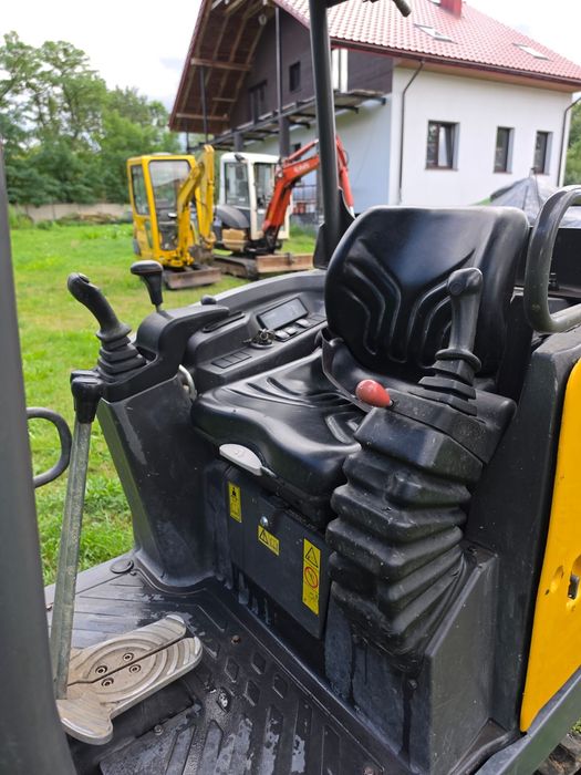 Minikoparka Volvo ec15