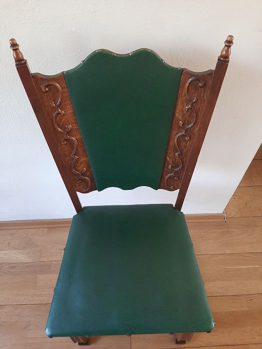 Piekny Stylowy Stół z Krzesłami