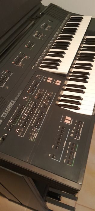 Organy farfisa 700 produkcji włoskiej