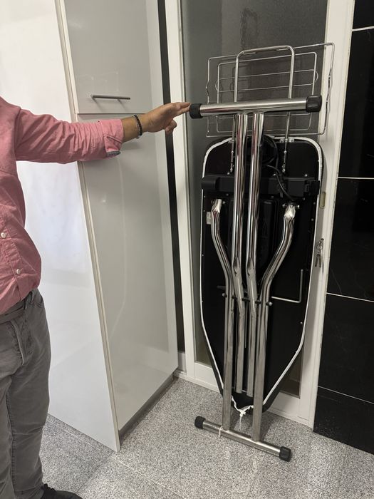 Tabua de passar a ferro a vapor