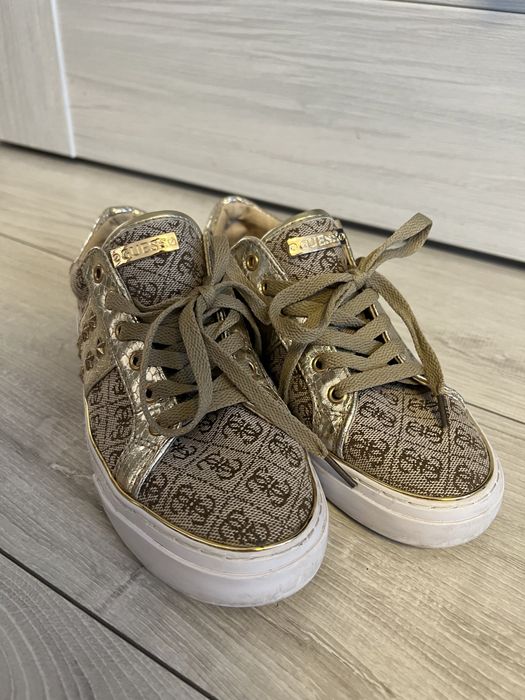 Damskie sneakersy Guess rozmiar 37