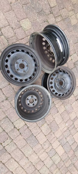 Używane stalowe felgi skoda octavia II do opon 195/65R15 4 szt