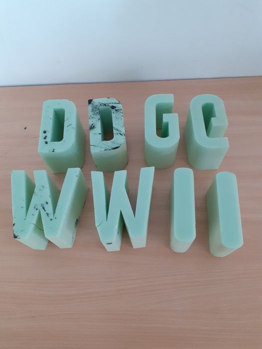 Litery ozdobne ze styropianu