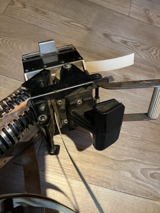 VIRUTEX AG98F Ручний кромкоклеючий станок