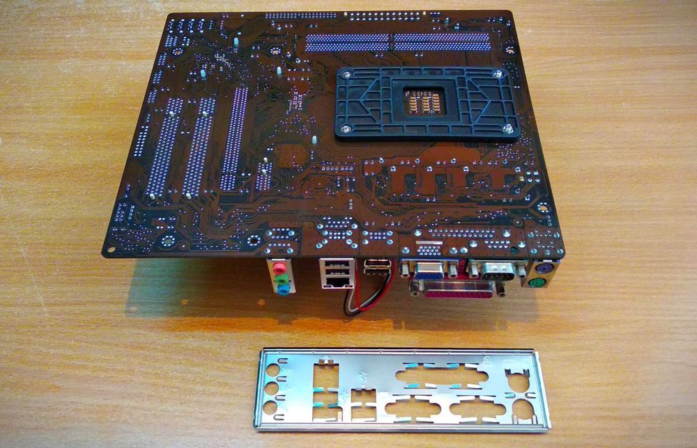 Материнська плата sAM3 Asus M4A78-AM + процесор + охолодження
